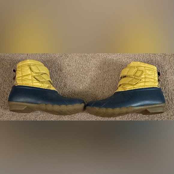 Sperry Saltwater Jetty Waterproof Duck Boots Rain Boots Yellow Navy Velcro Sz 6 - Picture 5 of 16